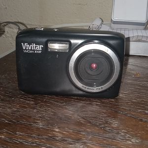 Vivitar X137 digital camera